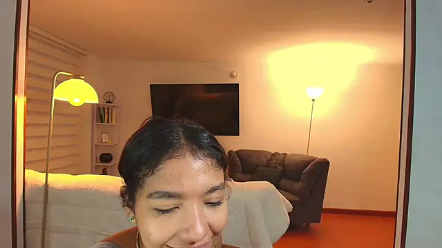 Snapshot of samy_jonnes_ chatting on 10.08.25 samy jonnes online show from 10.08.25