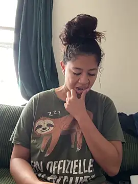 VanessaBling online show from 11.19.25