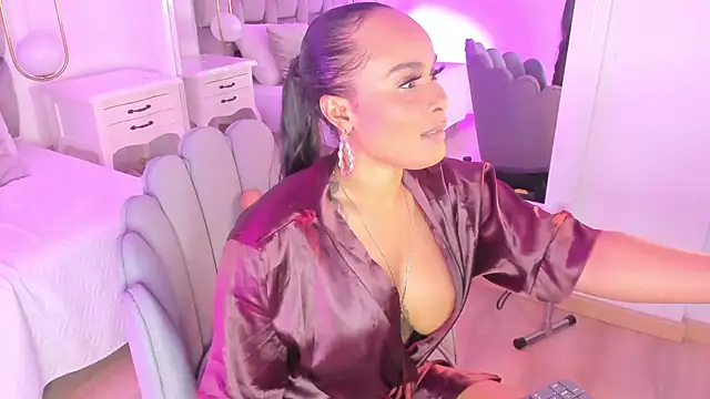 PamelaMendez  online show from 02.08.25