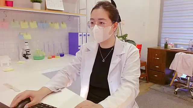 Snapshot of Alisa_Hotfeeling chatting on 02.25.25 Alisa Hotfeeling online show from 02.25.25