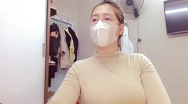 Snapshot of Alisa_Hotfeeling chatting on 03.07.25 Alisa Hotfeeling online show from 03.07.25