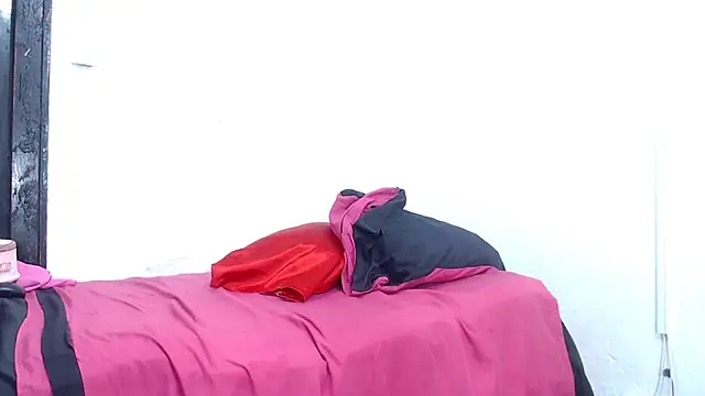 Snapshot of seductivespellvagina80 chatting on 03.07.25 seductivespellvagina80 online show from 03.07.25