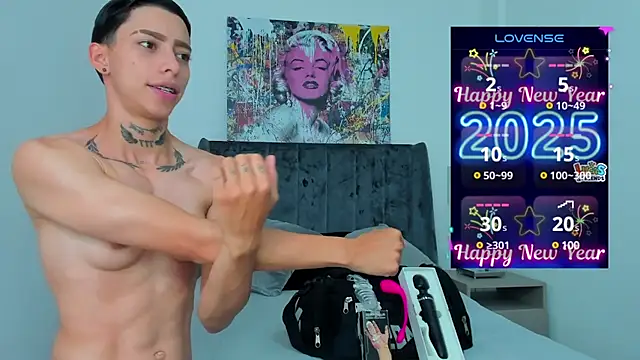 Snapshot of AmberAdams_ chatting on 01.07.25 AmberAdams online show from 01.07.25