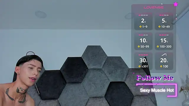 Snapshot of AmberAdams_ chatting on 01.22.25 AmberAdams online show from 01.22.25