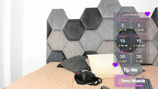 Snapshot of AmberAdams_ chatting on 02.27.25 AmberAdams online show from 02.27.25