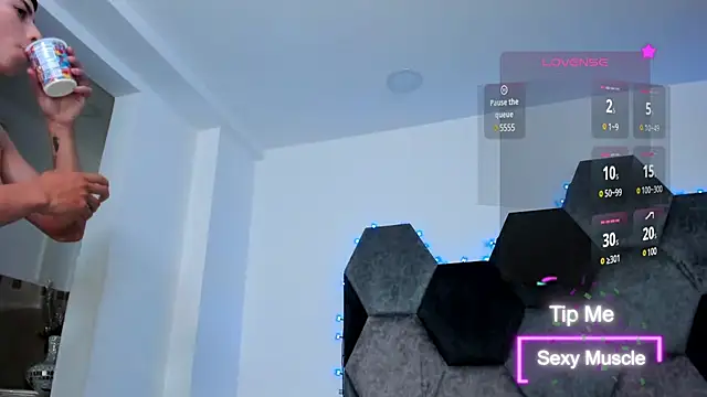 Snapshot of AmberAdams_ chatting on 03.13.25 AmberAdams online show from 03.13.25