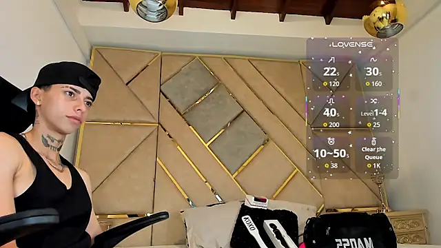 Snapshot of AmberAdams_ chatting on 09.28.25 AmberAdams online show from 09.28.25