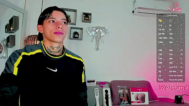 Snapshot of AmberAdams_ chatting on 01.09.26 AmberAdams online show from 01.09.26