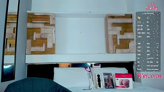 Snapshot of AmberAdams_ chatting on 01.10.26 AmberAdams online show from 01.10.26