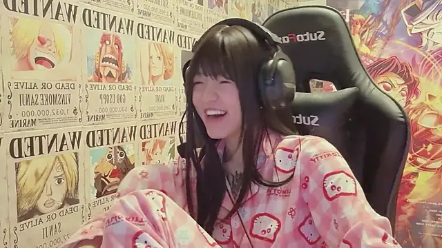 Snapshot of SNAKEgirlQAQ chatting on 06.07.26 SNAKEgirlQAQ online show from 06.07.26