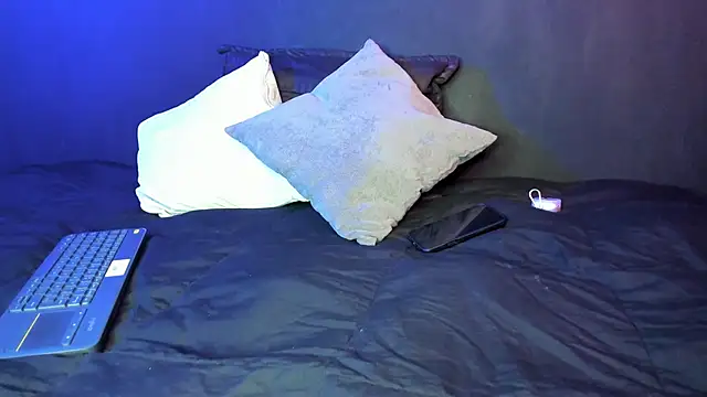 Snapshot of gasaiusagi_golden chatting on 09.23.25 gasaiusagi golden online show from 09.23.25