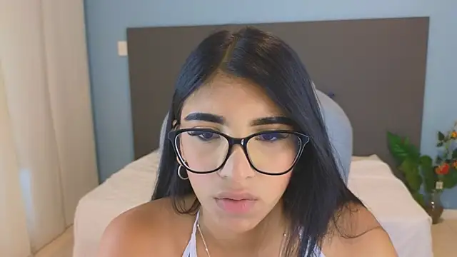 maiaa ruiz online show from 10.23.25