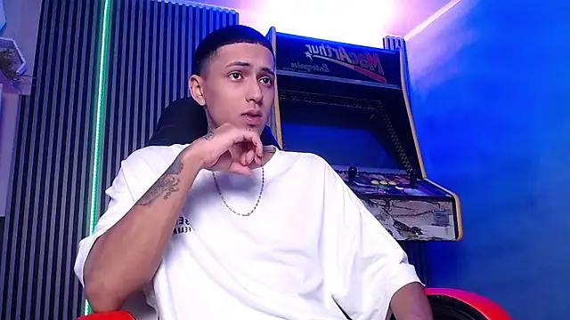 Liam lee online show from 03.14.25