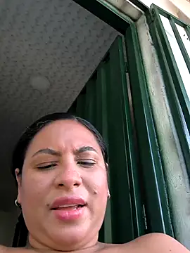 Snapshot of Francesca_ferrari chatting on 05.09.26 Francesca ferrari online show from 05.09.26