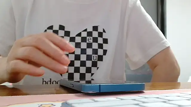 Snapshot of sonyx chatting on 04.13.26 sonyx online show from 04.13.26