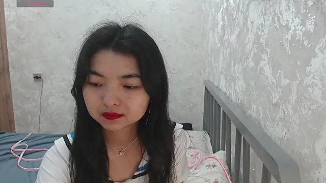 Snapshot of Shy_Kira chatting on 07.02.26 Shy Kira online show from 07.02.26