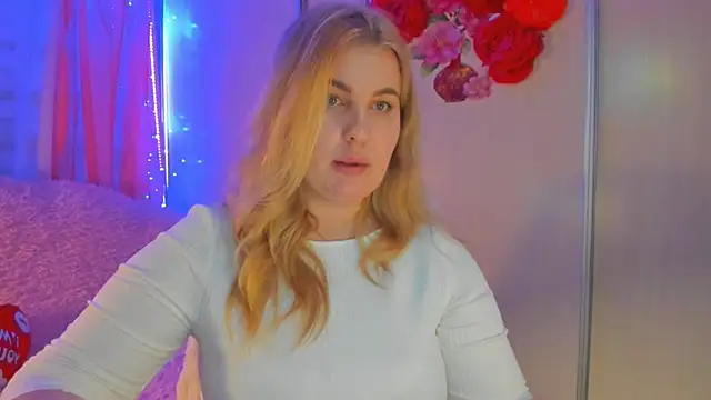 CoraSwon online show from 03.07.25