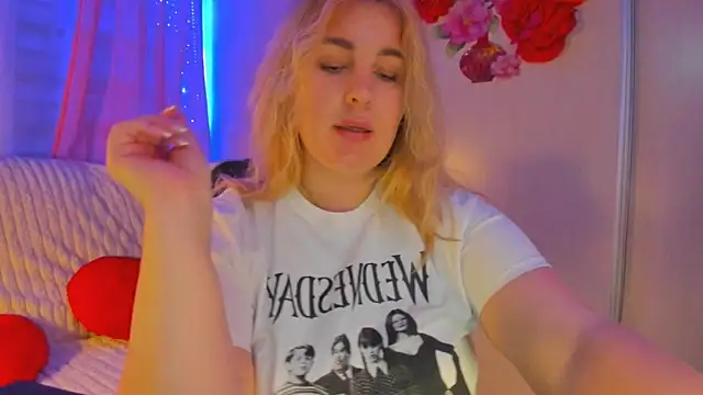 CoraSwon online show from 03.11.25