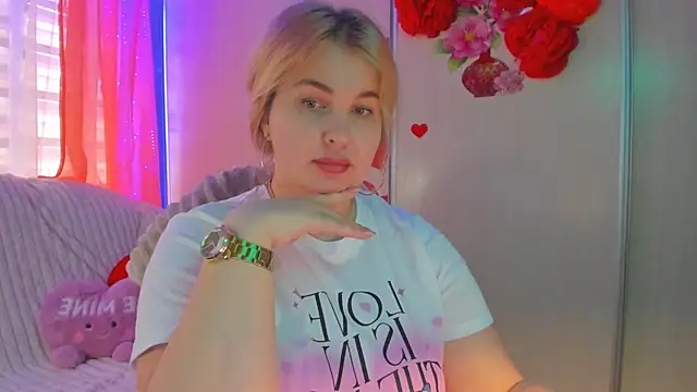 CoraSwon online show from 03.14.25