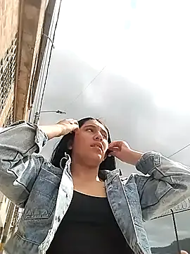 Nathalia-001 online show from 01.28.25