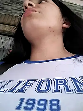 Nathalia-001 online show from 02.18.25