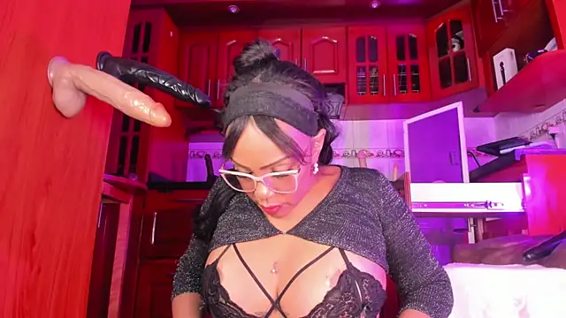 AmberNix online show from 03.08.25