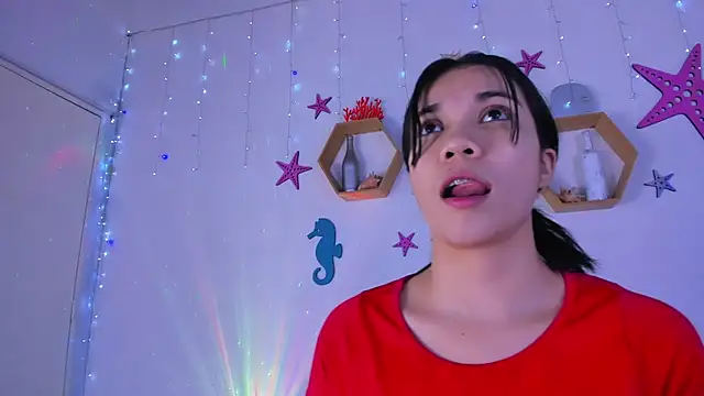 Snapshot of Emiily_Parkerr chatting on 10.01.25 Emiily Parkerr online show from 10.01.25