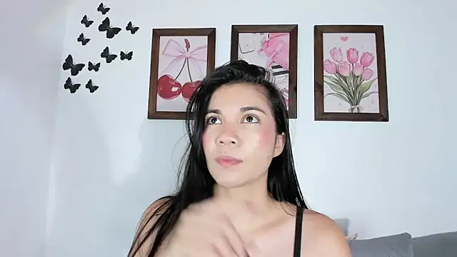 Emiily Parkerr online show from 04.16.26