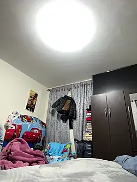 Snapshot of astrid-omega chatting on 01.01.25 astrid-omega online show from 01.01.25