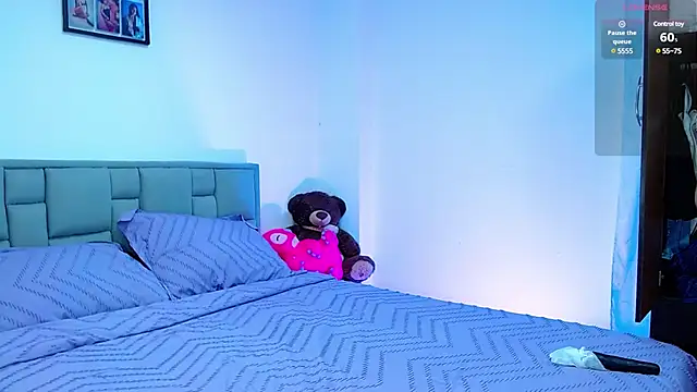 Snapshot of astrid-omega chatting on 02.12.25 astrid-omega online show from 02.12.25