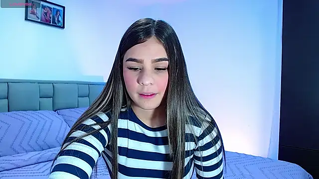 Snapshot of astrid-omega chatting on 03.10.25 astrid-omega online show from 03.10.25