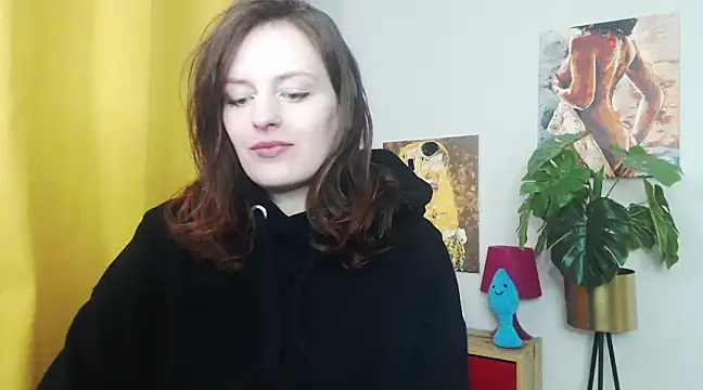 juicyNadine online show from 02.17.25