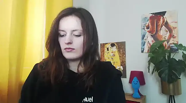 juicyNadine online show from 02.24.25