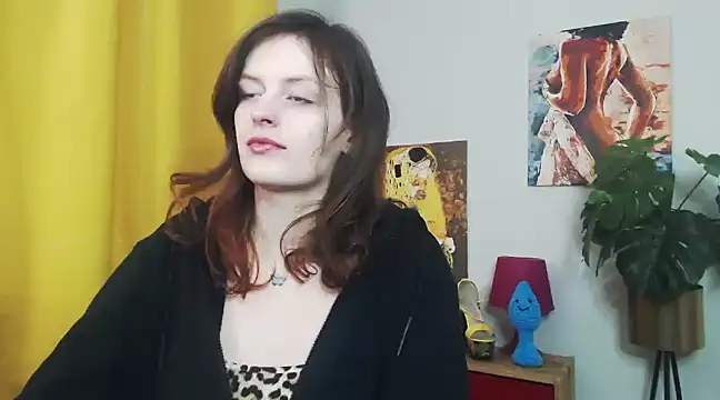 juicyNadine online show from 03.05.25