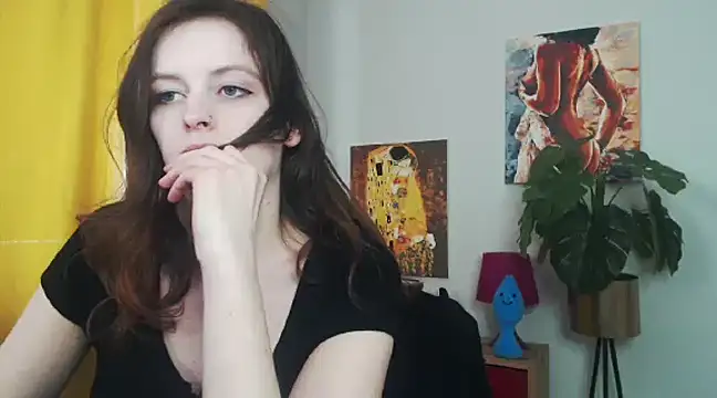 juicyNadine online show from 03.19.25