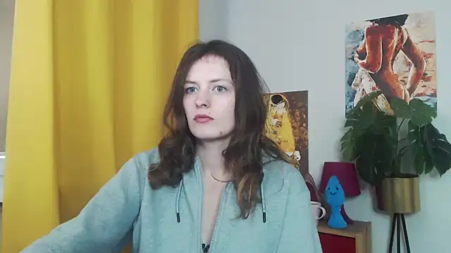 juicyNadine online show from 09.17.25