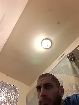 pantslesstraveler plt online show from 01.07.26