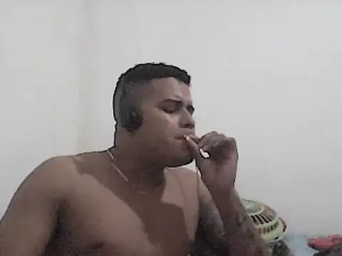 SaucyAffair0 online show from 12.31.24