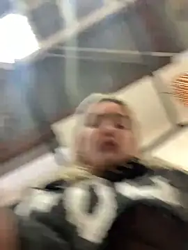 Snapshot of Sextazy chatting on 03.01.25 Sextazy online show from 03.01.25