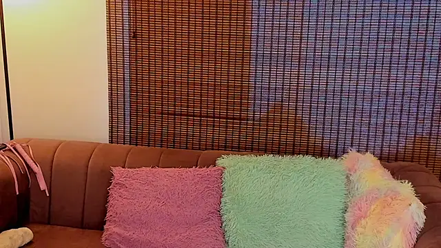 Snapshot of ariana_cross chatting on 02.22.26 ariana cross online show from 02.22.26