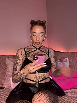 Chachou000 online show from 01.27.25