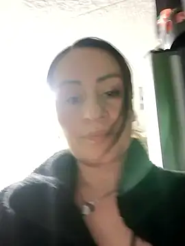 LuisaFernanda170823 online show from 12.17.25