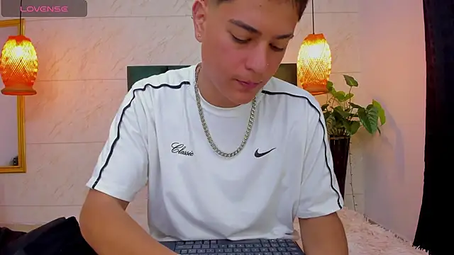 Levy Steve online show from 10.08.25