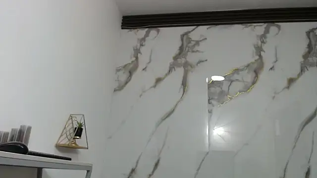 Lindsey8 online show from 04.01.26