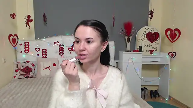 Snapshot of KaraCriegs chatting on 02.03.26 KaraCriegs online show from 02.03.26