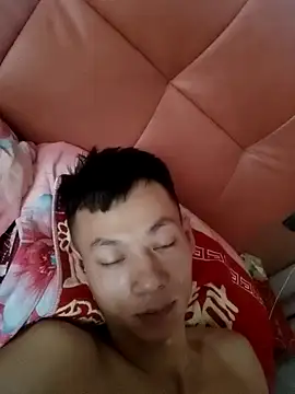 Snapshot of Xpj123 chatting on 03.18.25 Xpj123 online show from 03.18.25