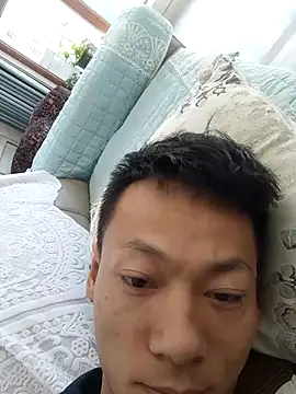 Snapshot of Xpj123 chatting on 10.28.25 Xpj123 online show from 10.28.25