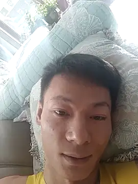 Snapshot of Xpj123 chatting on 12.23.25 Xpj123 online show from 12.23.25