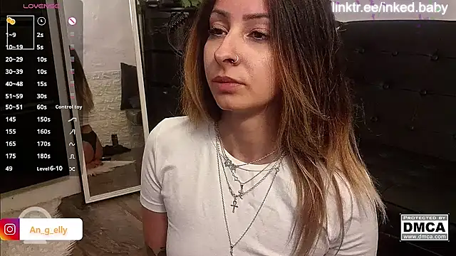 An g elly online show from 09.10.25