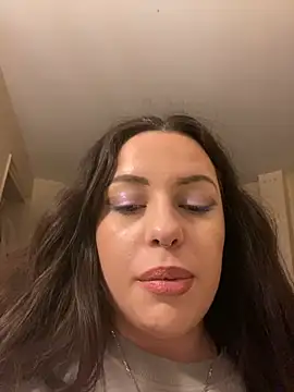 Snapshot of milkyhonybaby chatting on 03.07.25 milkyhonybaby online show from 03.07.25